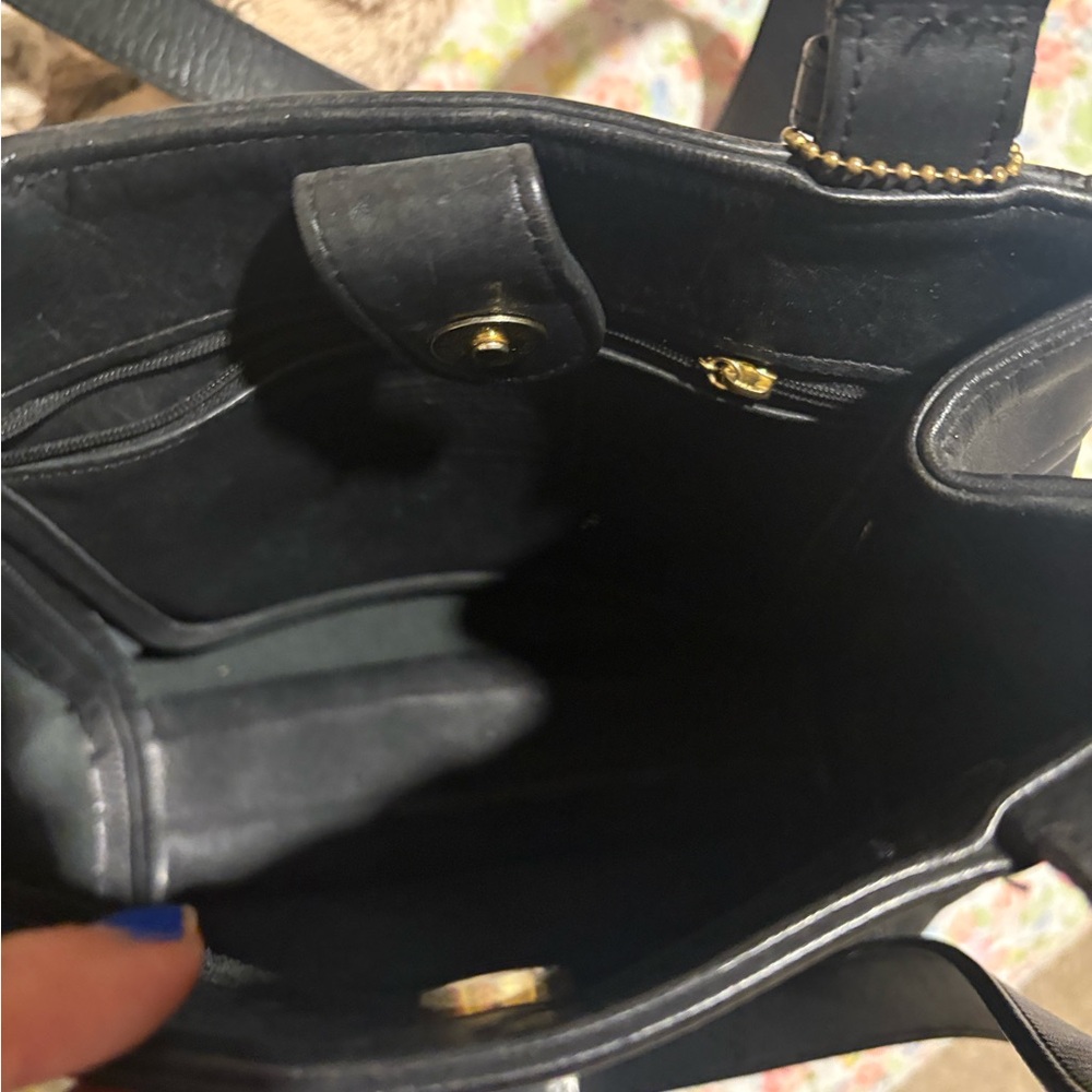 Vintage Coach Black Leather Shoulder Bag with Gold Buckles - Picture 5 of 12